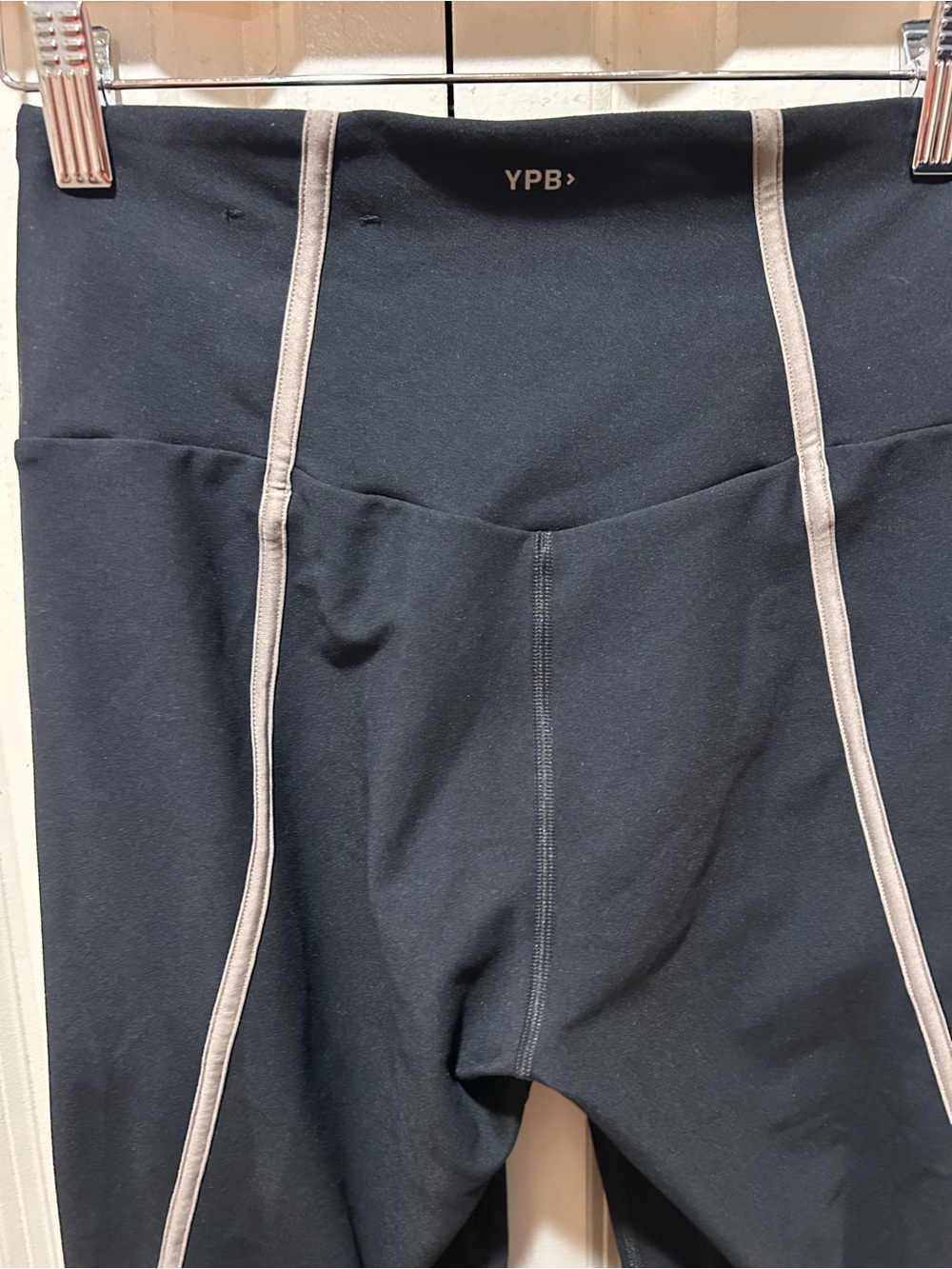 YPB Abercrombie and Fitch SculptLux Leggings 25” , size M - Picture 4 of 6